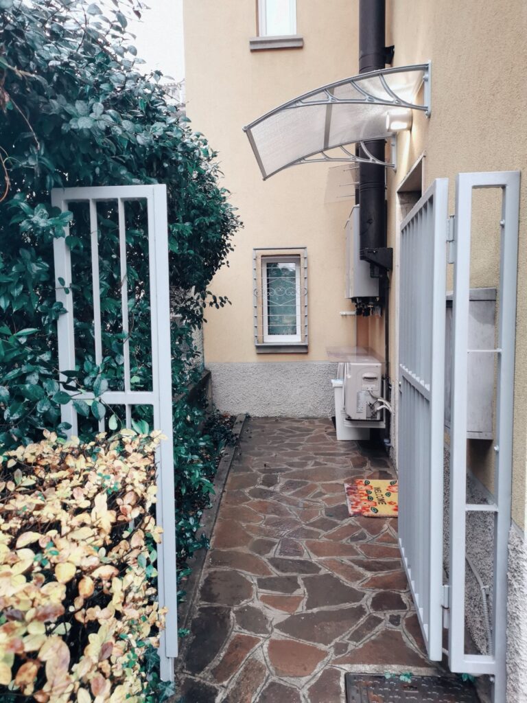 Via Del Lapacano, Bergamo &middot; photograph 10